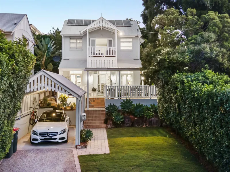 Stylish Family Home in Sought After Hamilton Location