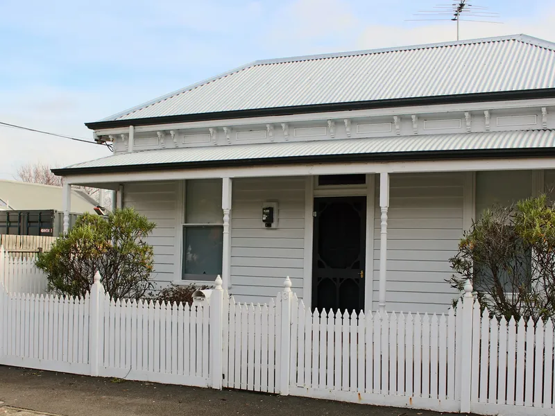 ENJOY THE GEELONG WEST LIFESTYLE