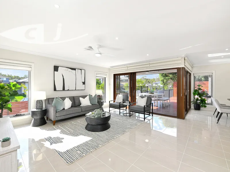 Stunning 4-Bedroom Home in Jordan Springs