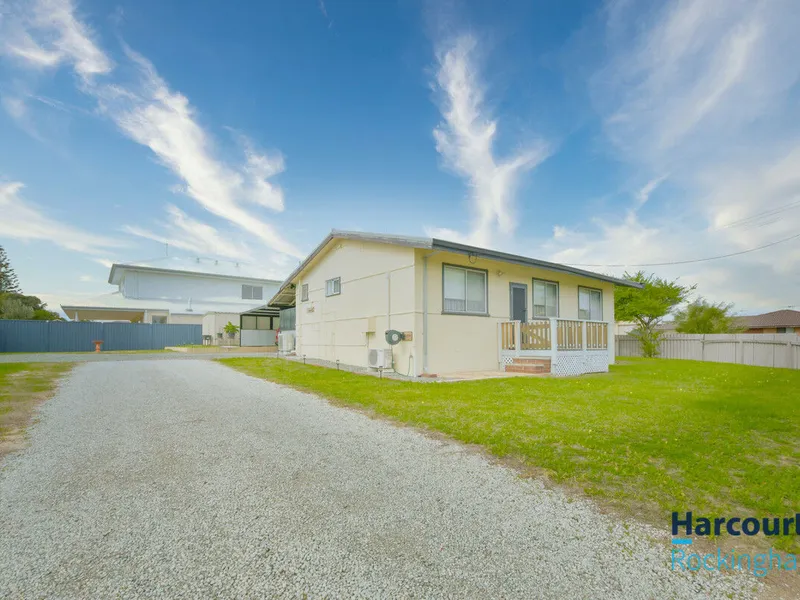 Fantastic, Sub-dividable corner block in Beach Side Warnbro…