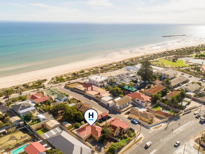 Seaside lifestyle in the making on a prized 840m2 block