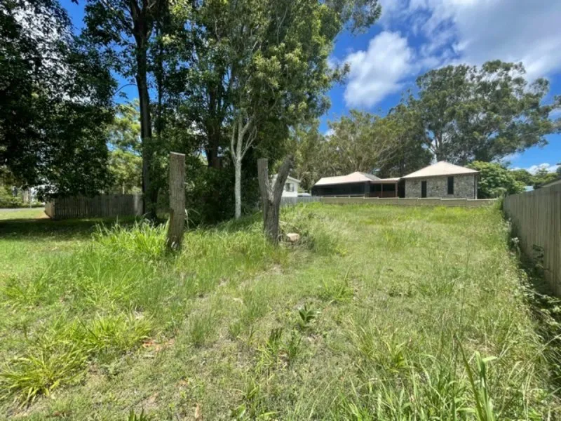 Town Block Walk To Bowls Club