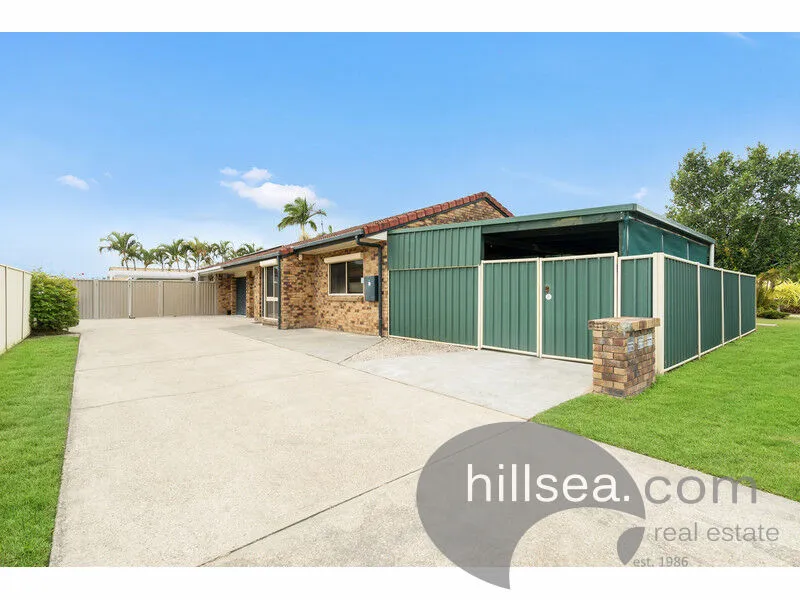 LABRADOR – QUIET CUL-DE-SAC LOCATION