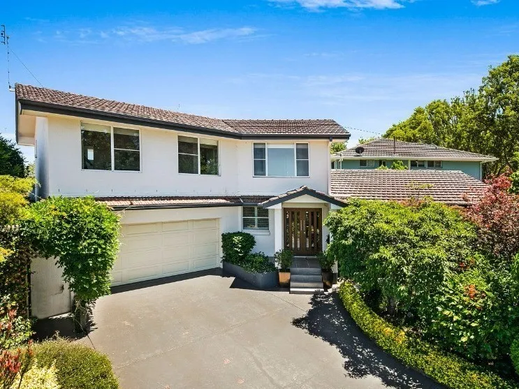 Family Friendly Living, Picnic Point Position with Privacy, Views & Pool