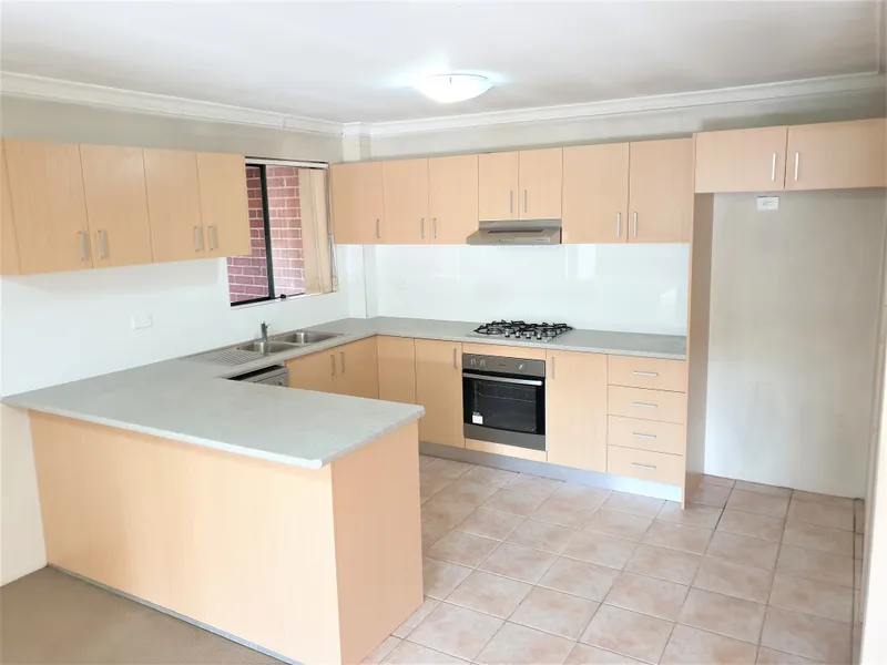 Freshly Paint Spacious 2 Bedrooms Apartment in the Heart of Strathfield
