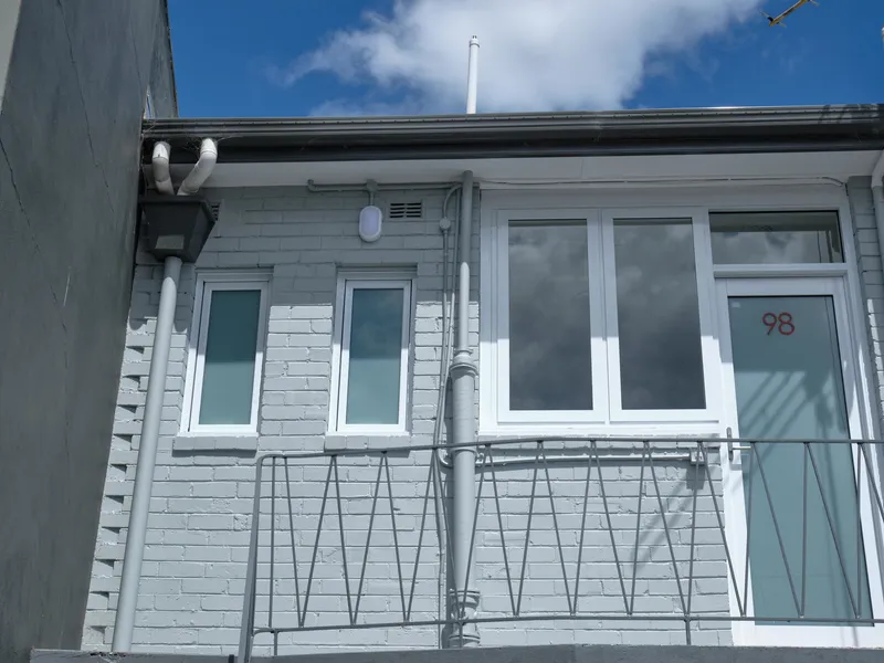 Freshly Painted 2 Bedroom Unit