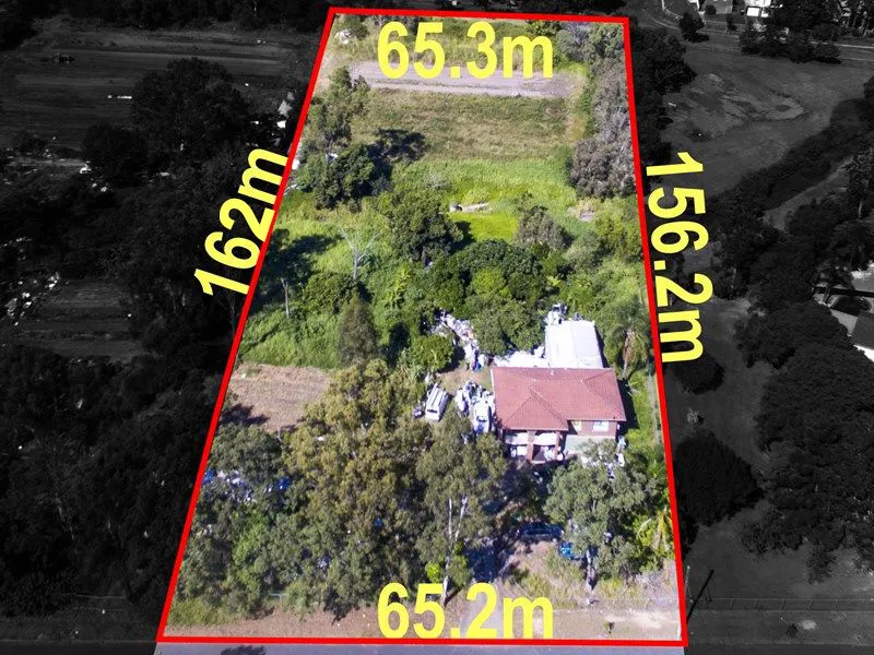 Rare Opportunity - 1.03Ha of Land minutes to Oxley Golf Club