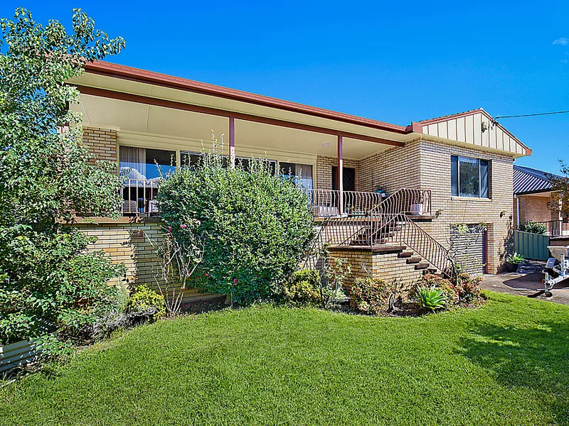 Spacious, Bright Family Home & Tightly Held Location