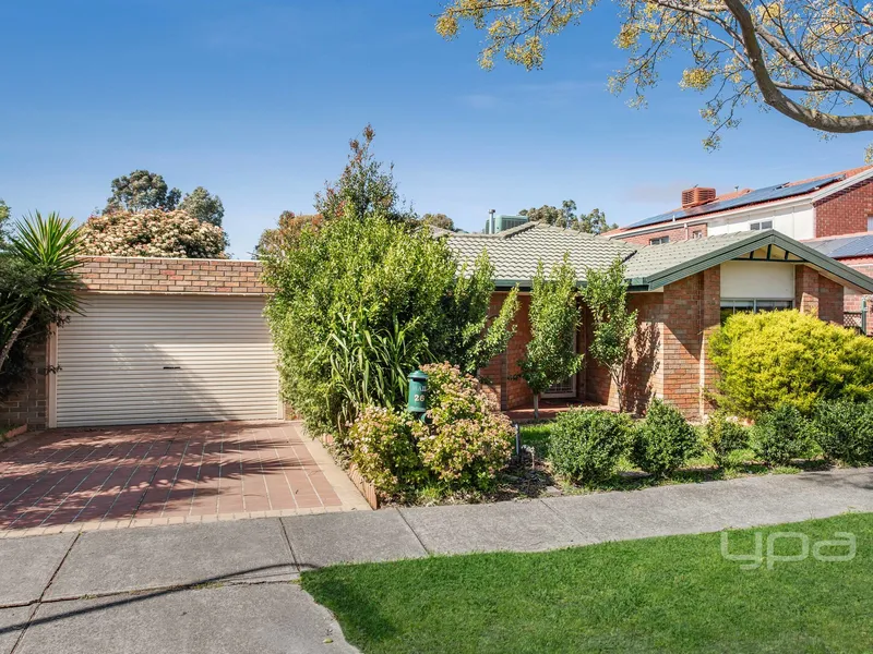 THE IDEAL FAMILY HOME