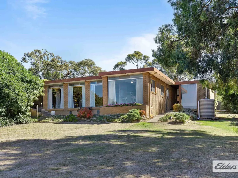 Prime Position 1 acre With Mountain Views