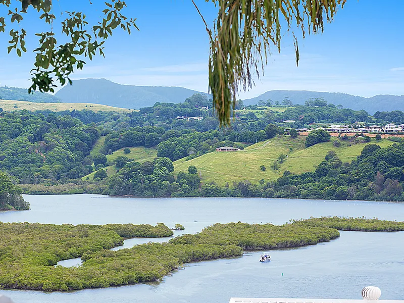 Dual Living with Panoramic Views