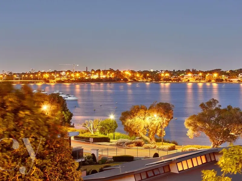 AGELESS DESIGN, FABULOUS RIVER VIEWS