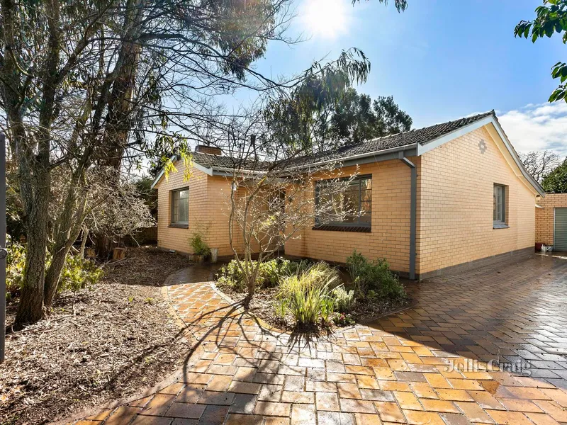 A golden opportunity to purchase a solid home in the heart of Daylesford