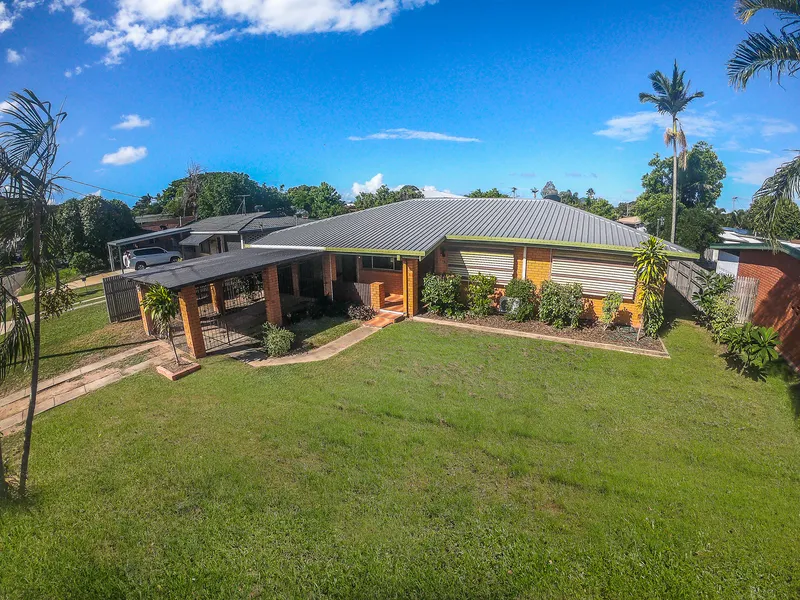 'LITTLE RED GEM IN HEATLEY'