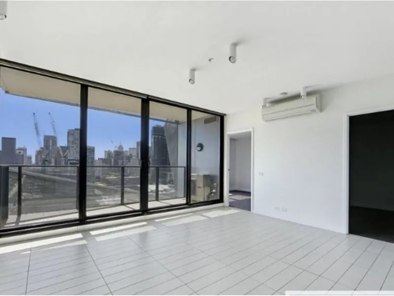 LACROSSE APARTMENTS, DOCKLANDS!