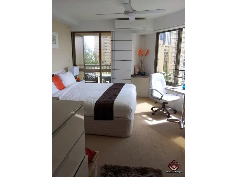 Modern Studio Apartment