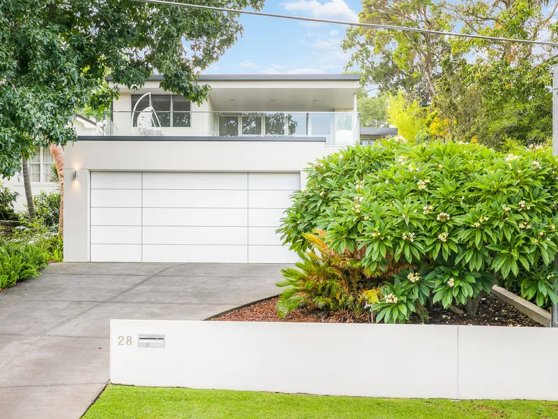 Luxurious Entertainer