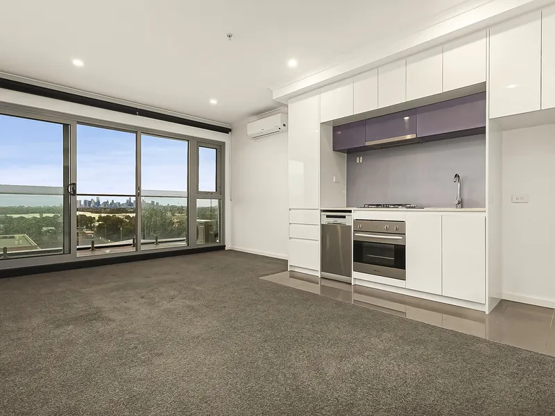 Bellview - Convenient Location with Stunning Views!