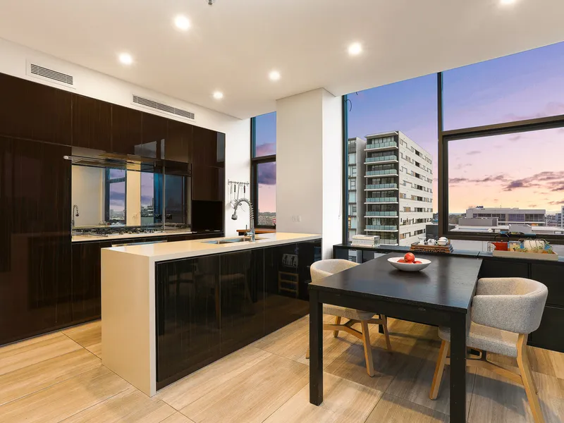 Luxury 3 Bedroom Penthouse with City Views