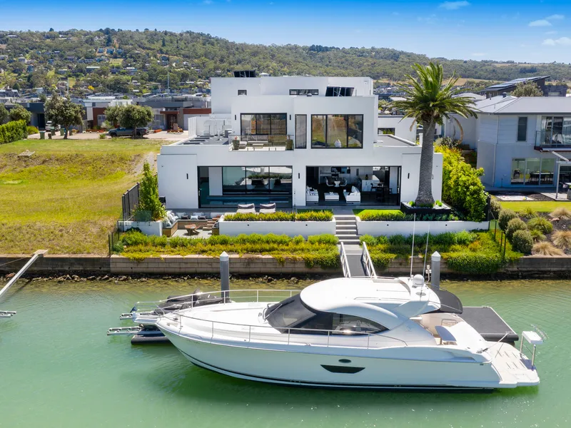 World Class Waterfront Luxury