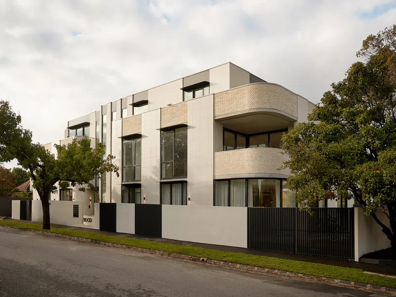 Luxurious Excellence on Village Doorstep