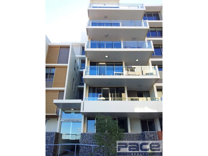 Near New 2 bedroom split level apartment on level 4!!!