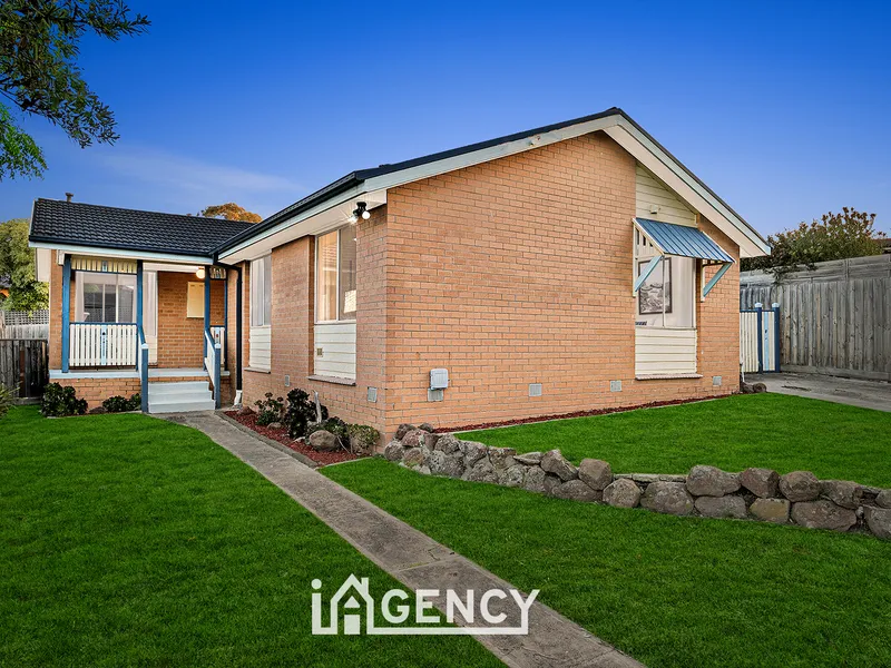 AUCTION SHOWCASE - IDEAL FAMILY LIVING IN A PRIME LOCATION!!!