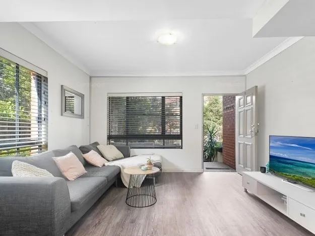 Townhouse Moments From Maroubra Beach