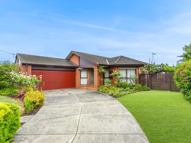 The Brief: Expansive, Inviting and Overflowing with Timeless Elegance