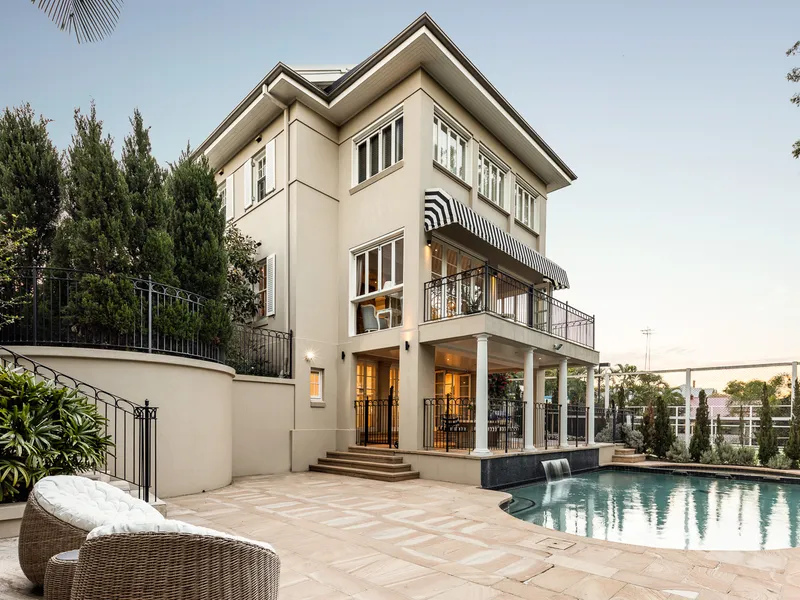 Rarely offered Georgian masterpiece in prestigious Hamilton Hill