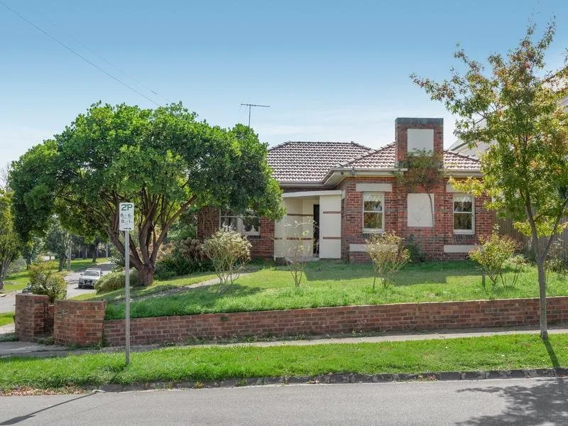 6 or 9 Month Lease Available