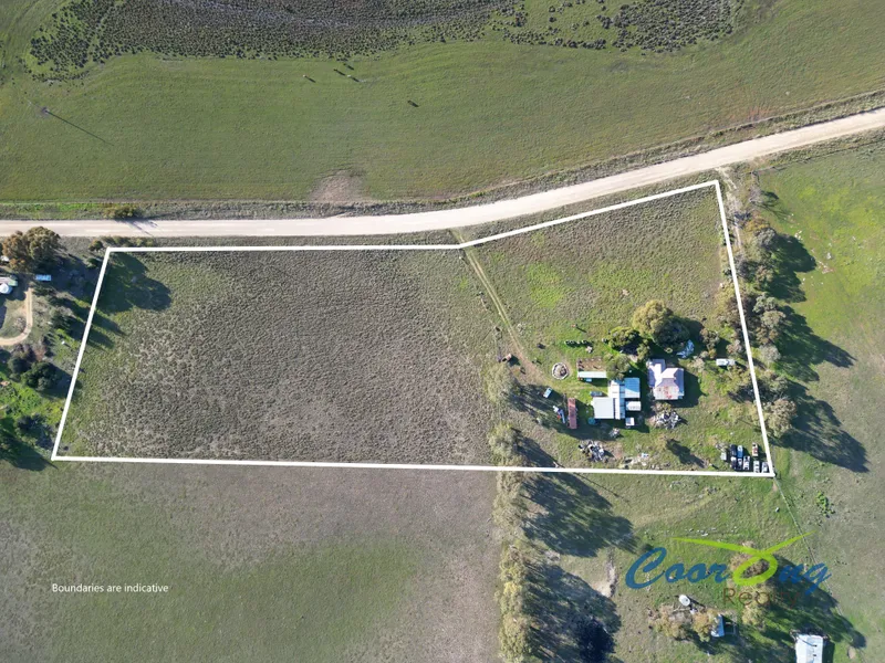 6.7 acres of lifestyle land