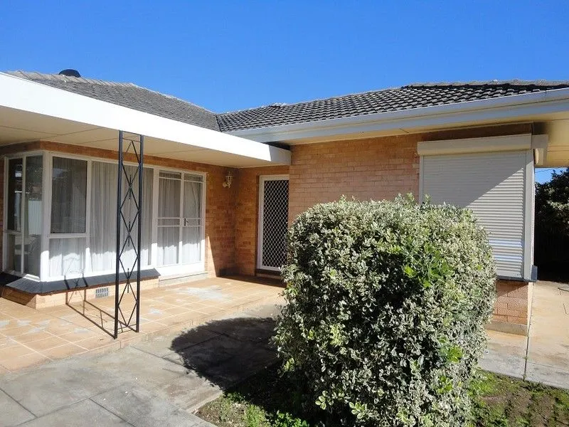 Neat & Tidy 3 Bedroom in Great Location