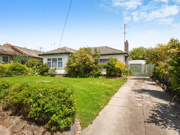 FAMILY HOME, GREAT LOCATION