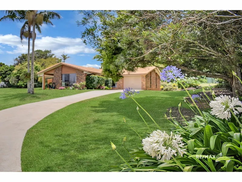 Escape to serenity – Immaculate home on over one acre