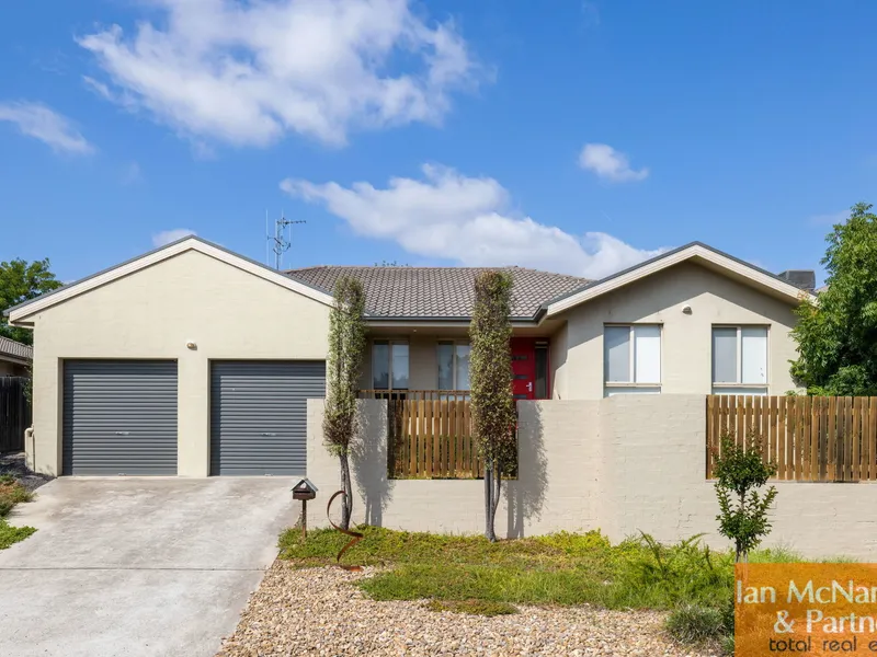 Family Home in Excellent Location!