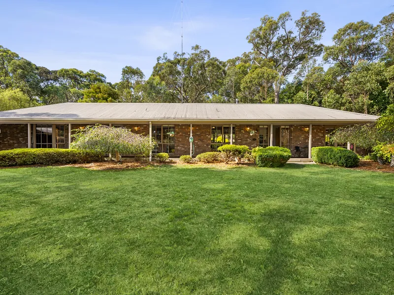Acreage Lifestyle Without Compromise