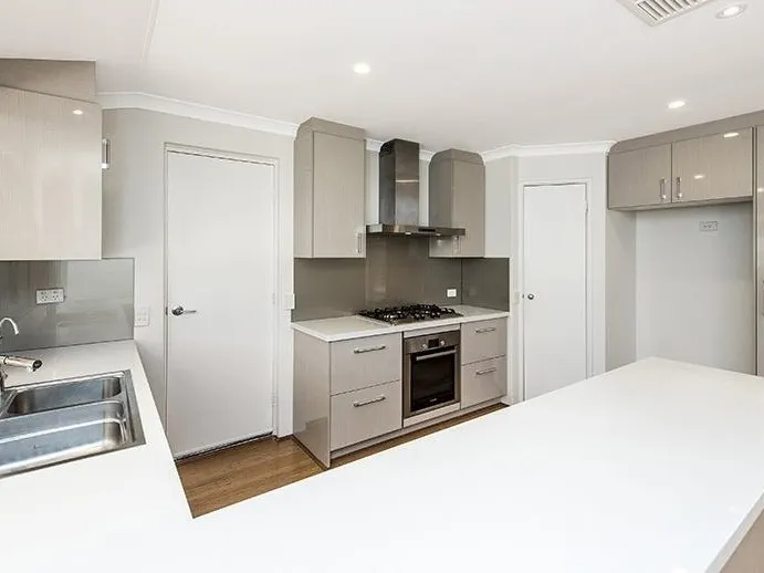 IDEAL FAMILY HOME