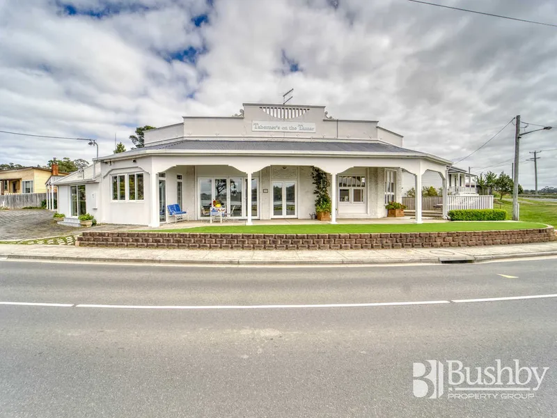 Waterfront Furnished Accommodation