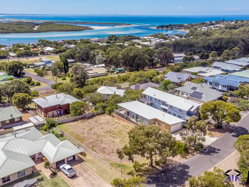 RARE LAND ON OFFER! BE QUICK!