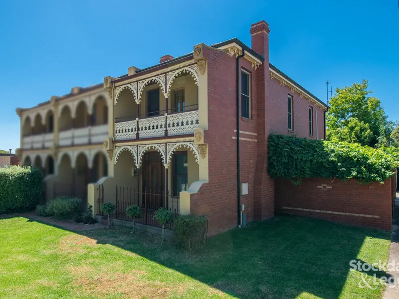 CLASSIC REPRODUCED VICTORIAN TERRACE