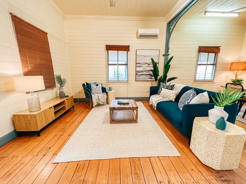 Become a 'West Ender'