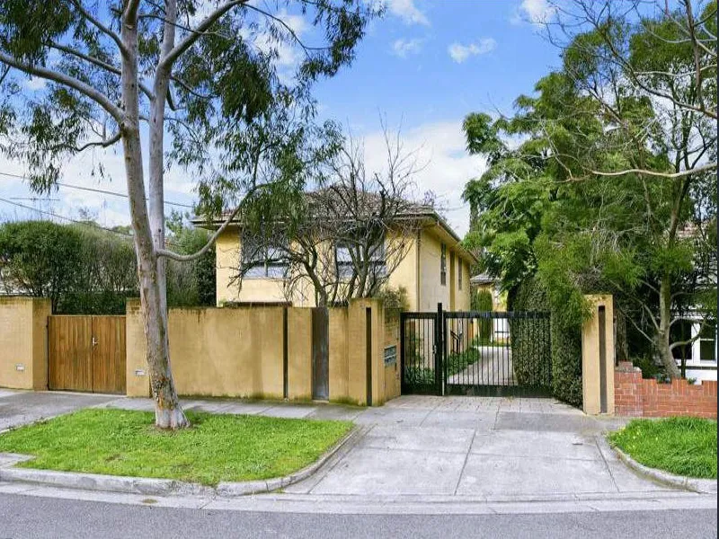 Security, Serenity & the Park in Sight!