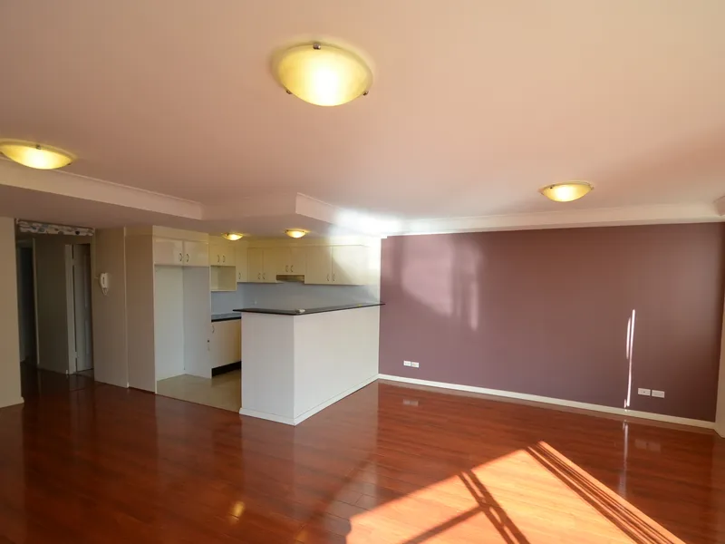 Two Bedroom + 2 bath + 1 car space Apartment in Parramatta CBD!