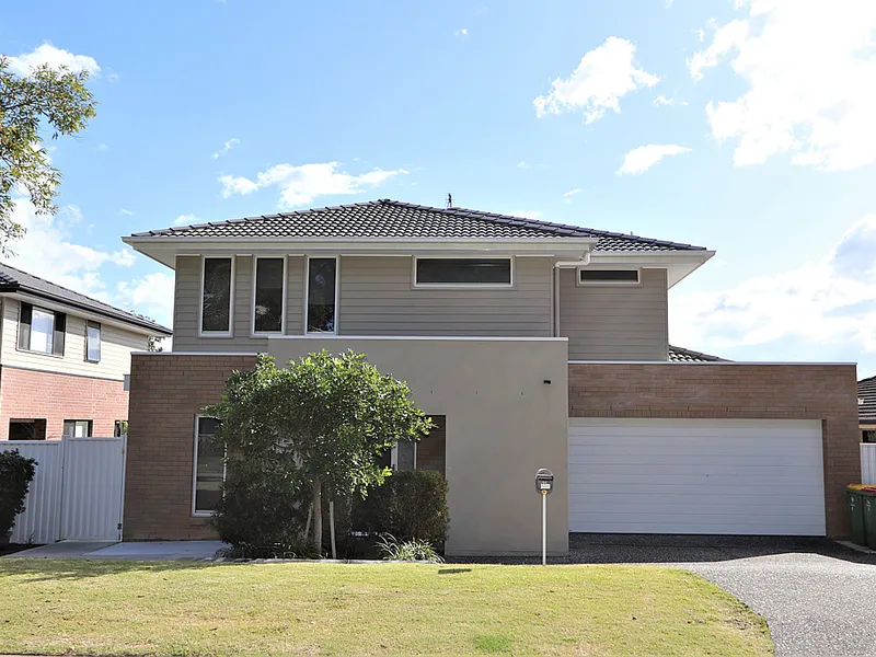 Picture Perfect Crestwood Home