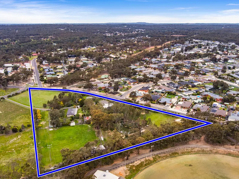 MAIDEN GULLY COMMERCIAL 1 DEVELOPMENT SITE 2.292HA (5.73 ACRES) WITH HOME AND WORKSHOPS