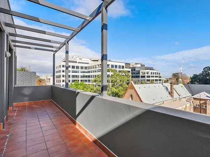Two Bedroom Residence in Prime Locale | Unfurnished