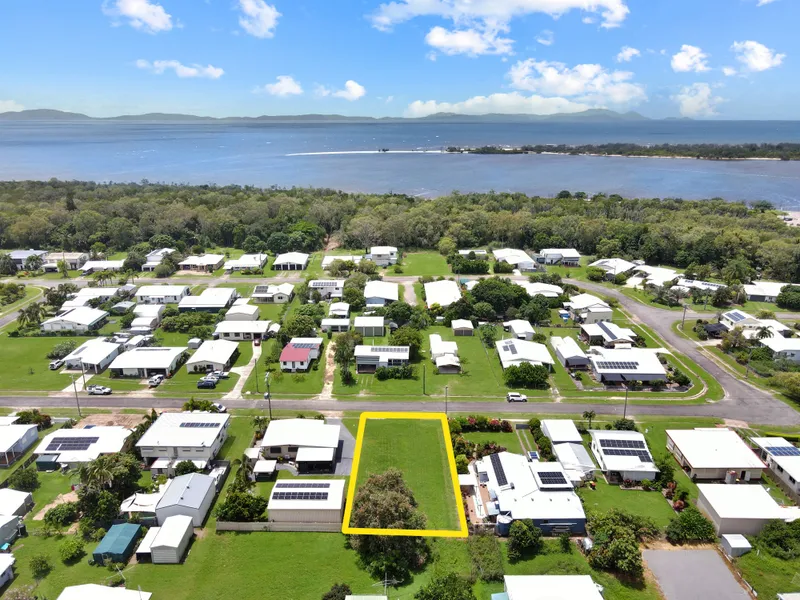 Perfect coastal vacant block to build your idyllic retreat