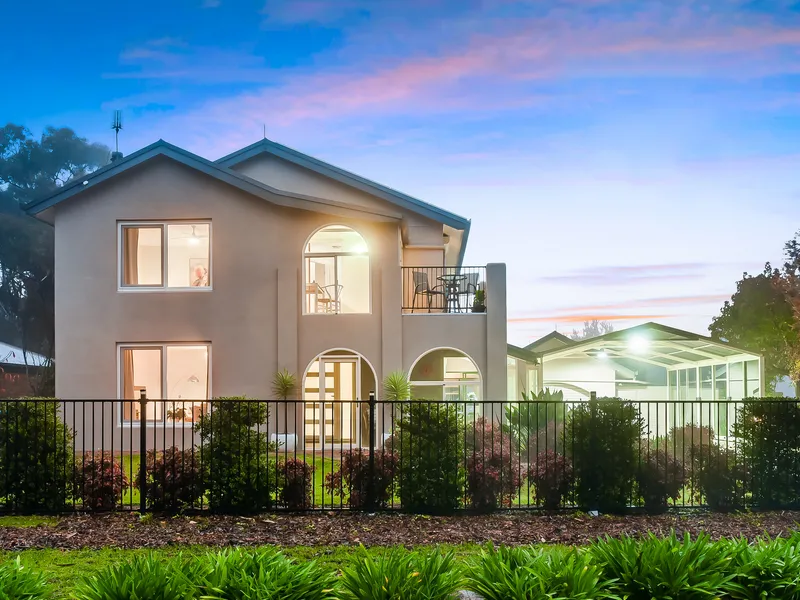 Embrace expansive family living your Way on Vantage.