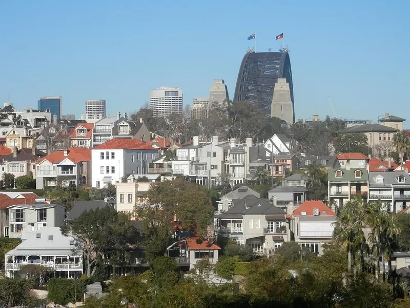 HARBOUR BRIDGE VIEWS